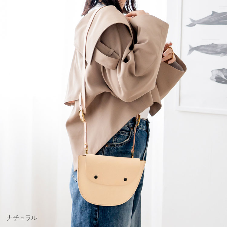牛革　レディース　ショルダーバッグ ヌメ革