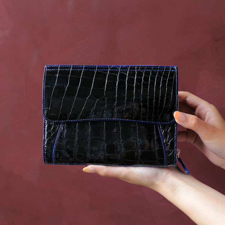 皮革の宝石 クロコダイル 特徴 シャイニング加工