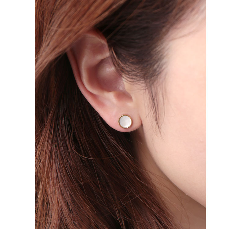 サークル シェル キャッチ ピアス