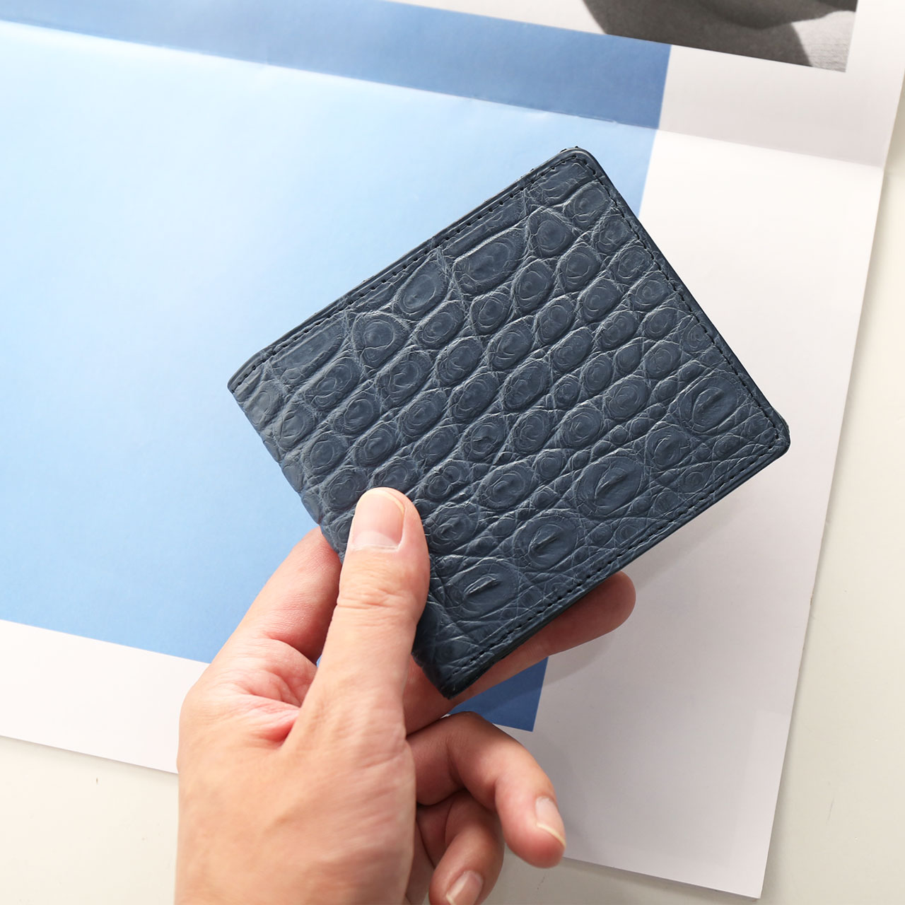 日本製クロコダイル二つ折り財布