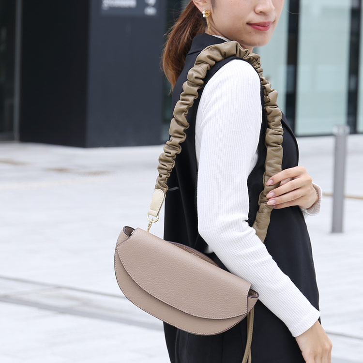 HALEINE アレンヌ 本革 スマホ ショルダーストラップ トープ
