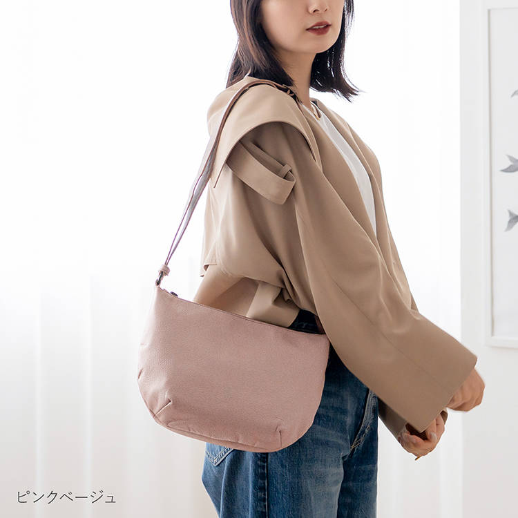 牛革 丈夫 バッグ 特徴 本革 レザー