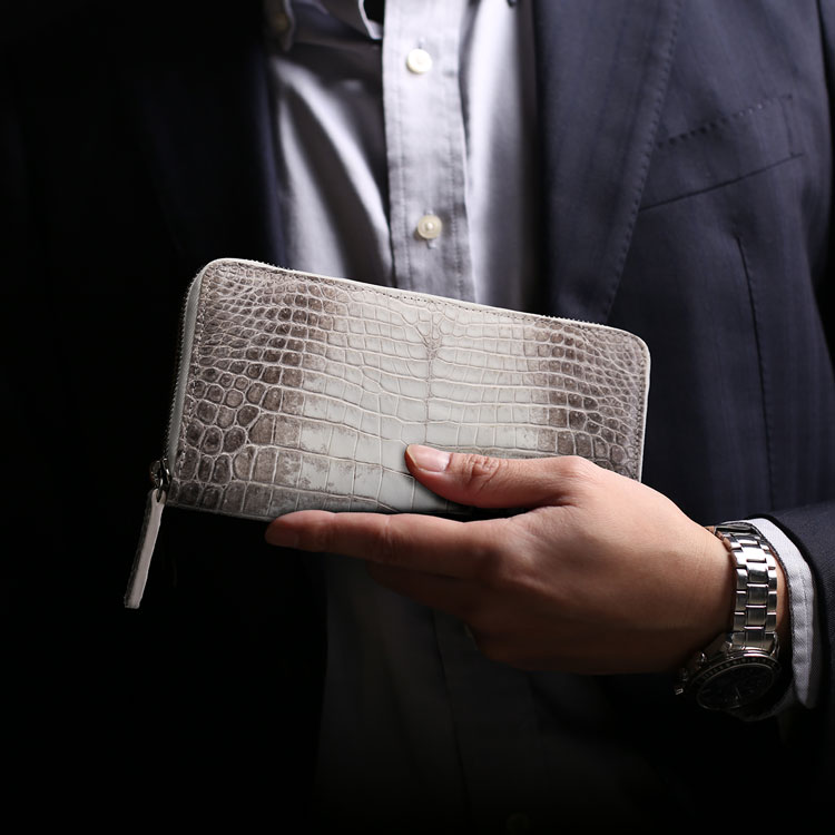 ヒマラヤクロコダイルラウンドファスナー長財布