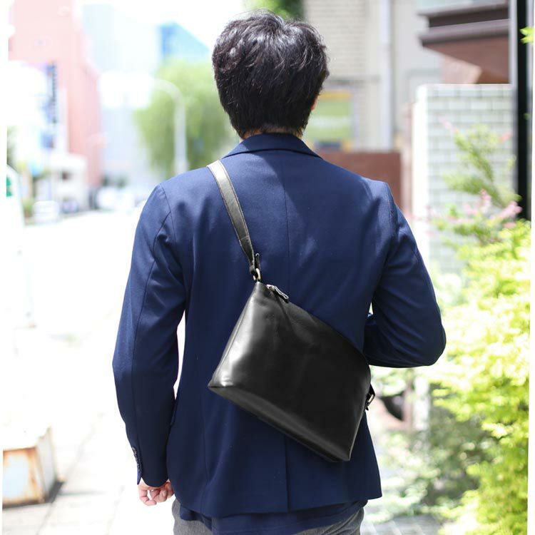 Jamale 防水レザー ショルダーバッグ 4FB