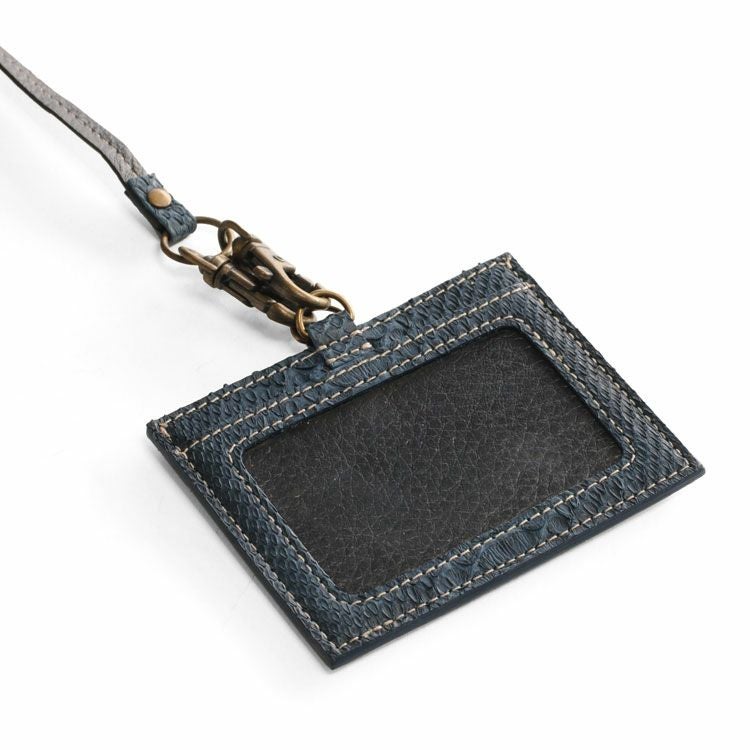 ダイヤモンド パイソン IDカードホルダー 横型 本革 ストラップ付き