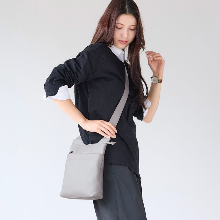 ドラマ衣裳協力品】Jamale 本革 ショルダーバッグ 日本製 4FB