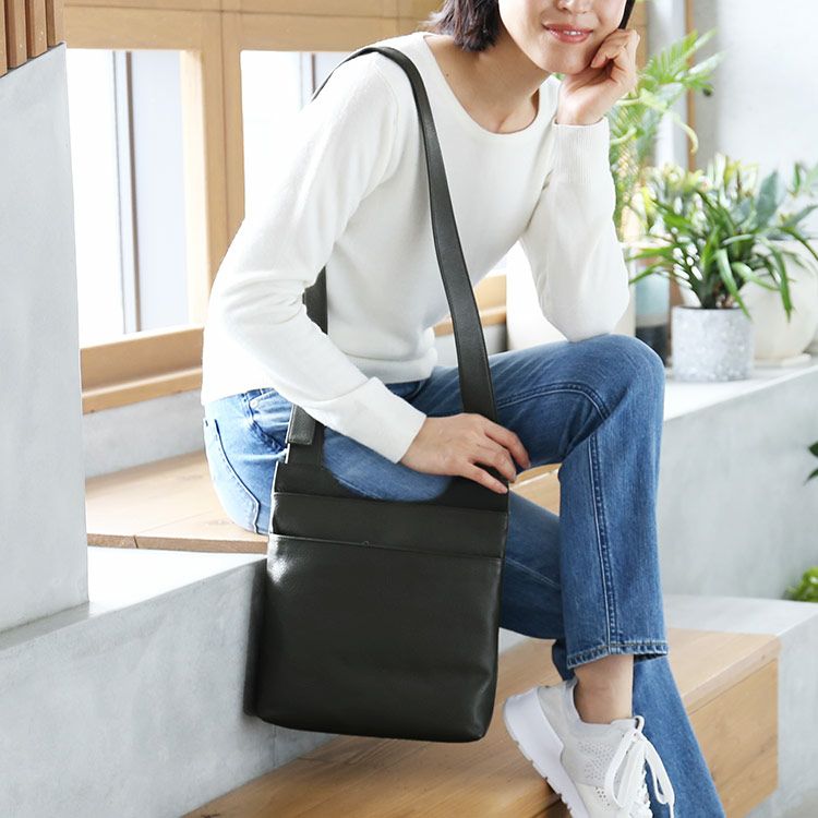 ドラマ衣裳協力品】Jamale 本革 ショルダーバッグ 日本製 4FB