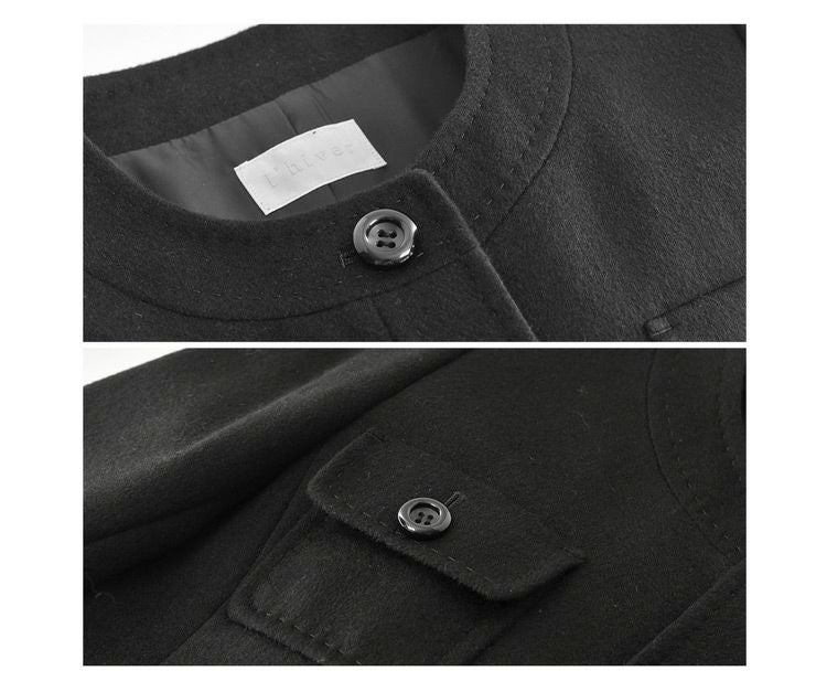 ノーカラーデザインとフラップポケットのカシミヤコート