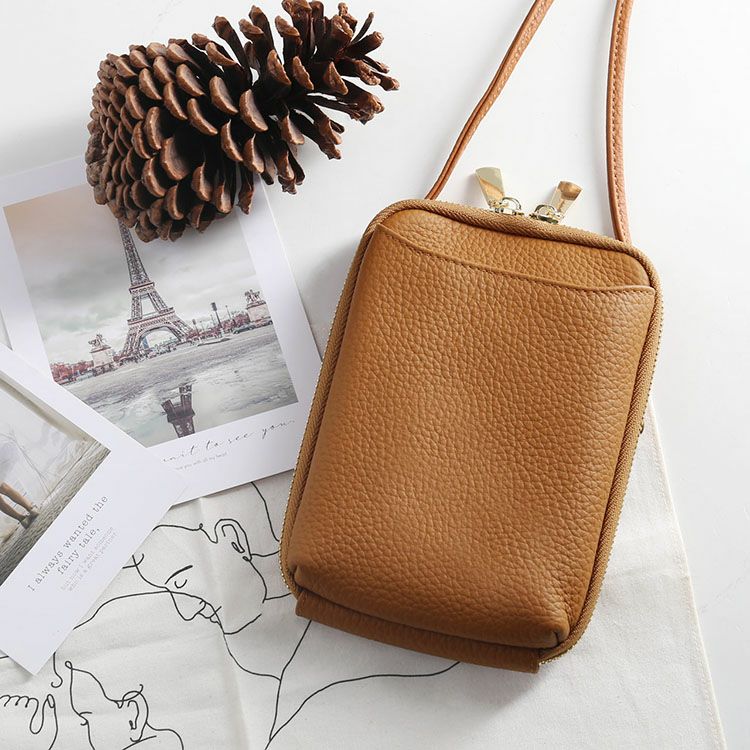 本革 スマホポーチ Mia Borsa ミアボルサ スマホショルダー 牛革 4FB