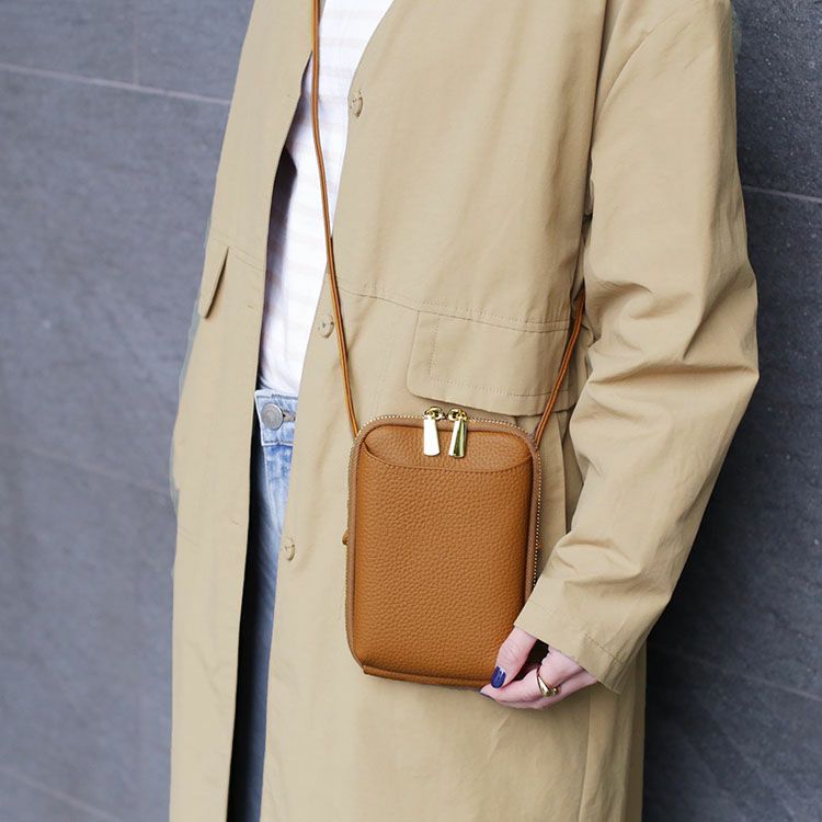 本革 スマホポーチ Mia Borsa ミアボルサ スマホショルダー 牛革 4FB