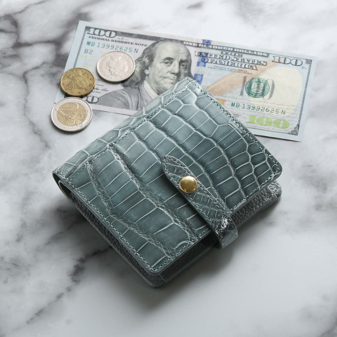 クロコダイル 二つ折り 財布 レディース シャイニング 加工 ベルト付き