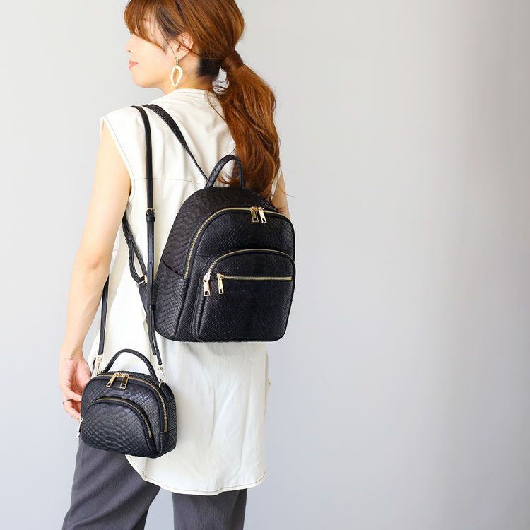 極美品 パイソン レザー ショルダーバッグ リュック 2way レディース 本革 極美品 パイソン レザー ショルダーバッグ リュック 2way レディース