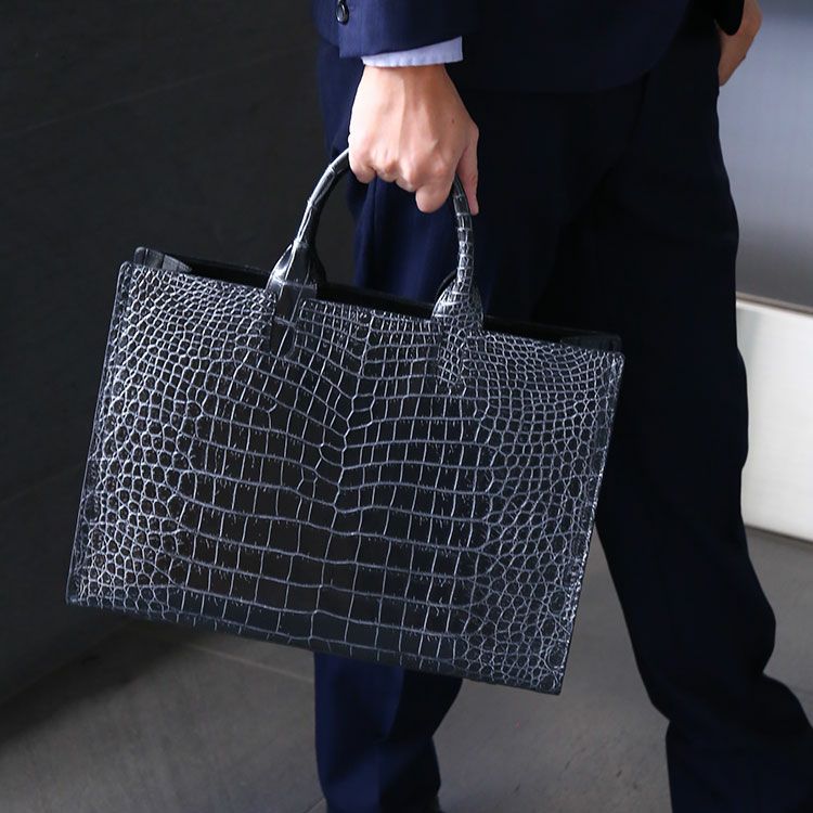 クロコダイルレザー ビジネスバッグ 黒 Crocodile（クロコダイル） ブリーフケース クロコ型押し シュリンク