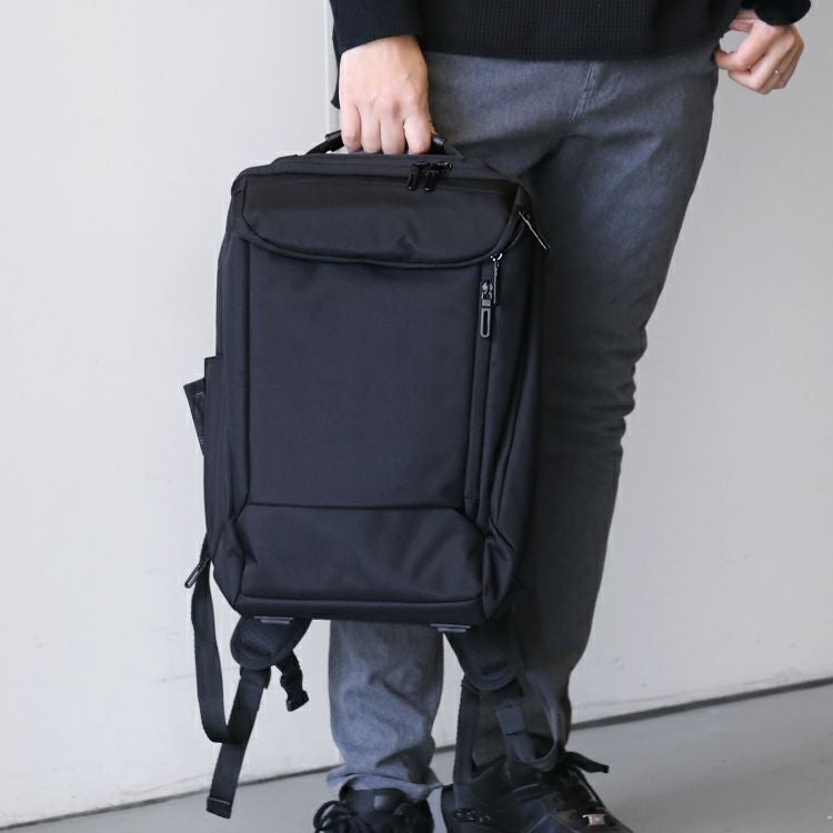 大人のビジネスリュック B4 サイズ 4FB