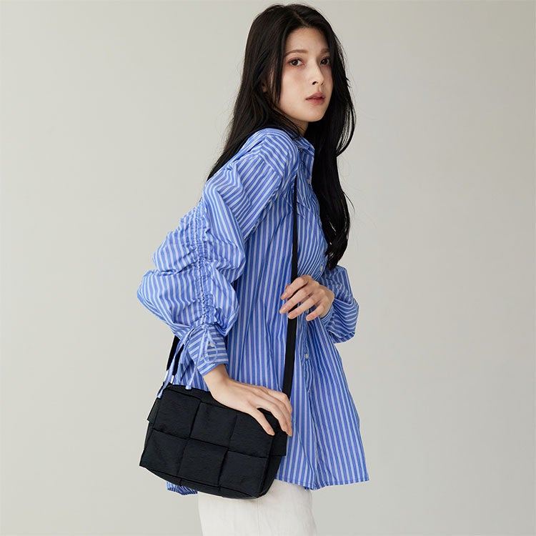Mia Borsa ミアボルサ ナイロンメッシュ ミニショルダーバッグ ポーチ