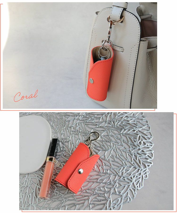 明るいコーラルカラーのJamaleスマートキーケース