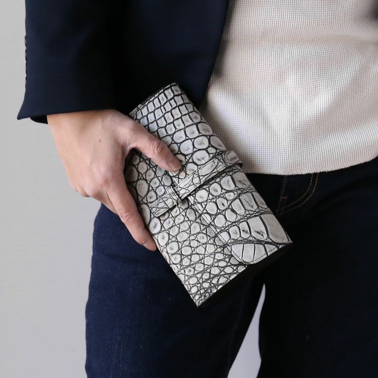 クロコダイル長財布かぶせデザイン